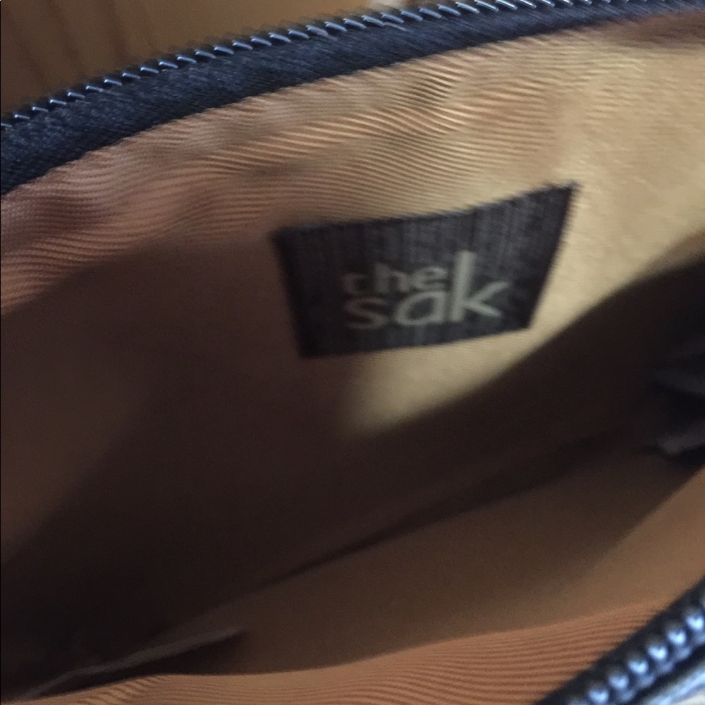 NWT The Sak Crossbody Wristlet - Picture 3 of 4